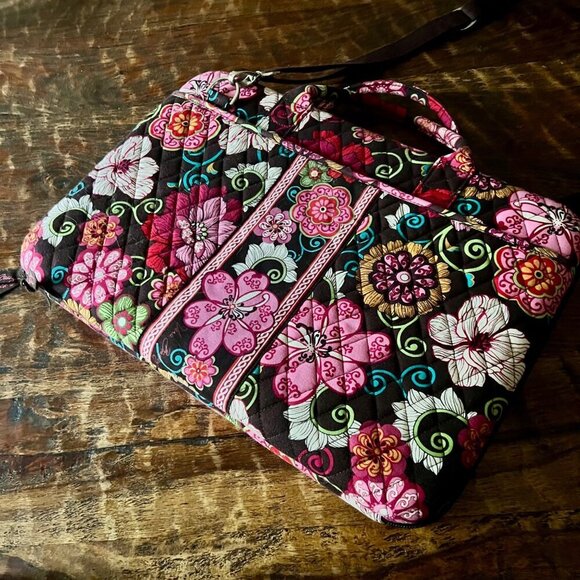 Vera Bradley Firm Quilted Laptop Bag With Floral Design - Picture 3 of 10
